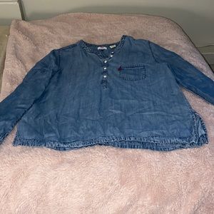 Levi’s Chambray Long Sleeve Shirt